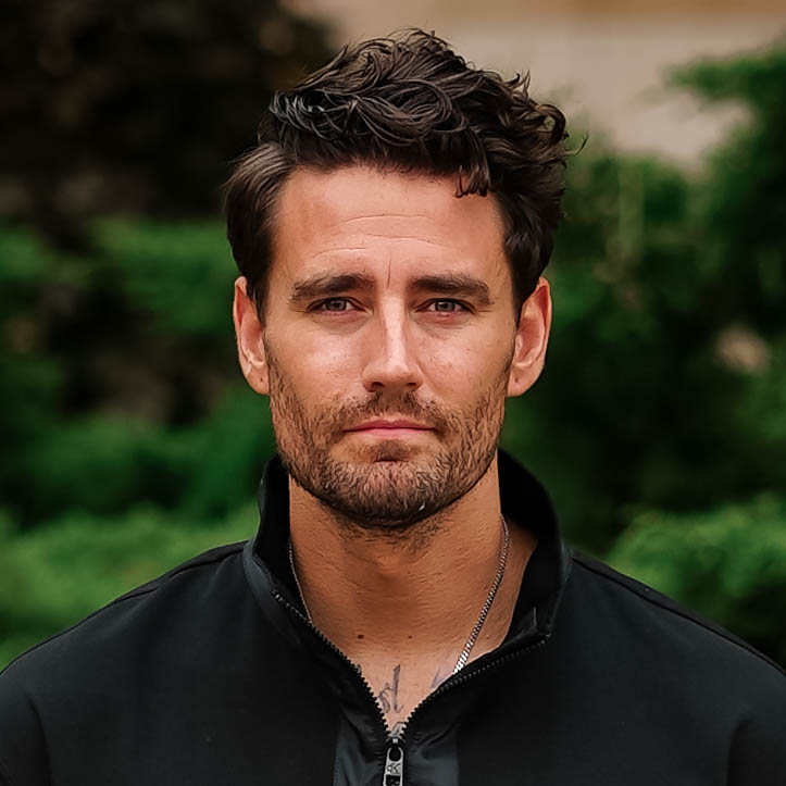 Alex Reinholdsson — founder, @simitstudios and @alexreinholdsson